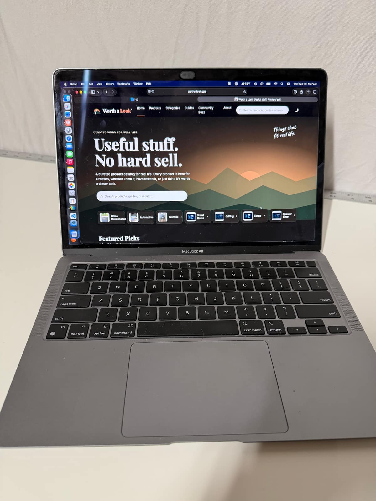 Apple MacBook Air (M1, 2020)